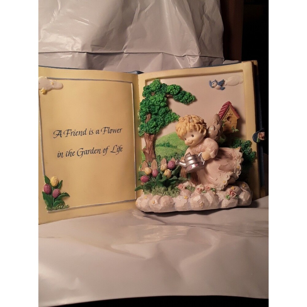 Vintage Sankyo Ceramic Book " A Friend is a Flower " music box plays For Elise